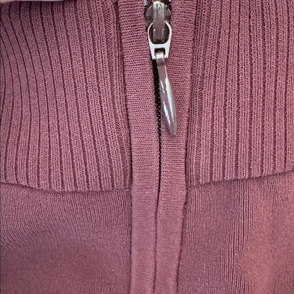 NWT! Lululemon Ribbed Knit Mini- Front Zip in Garnet, sz XL - Picture 8 of 10